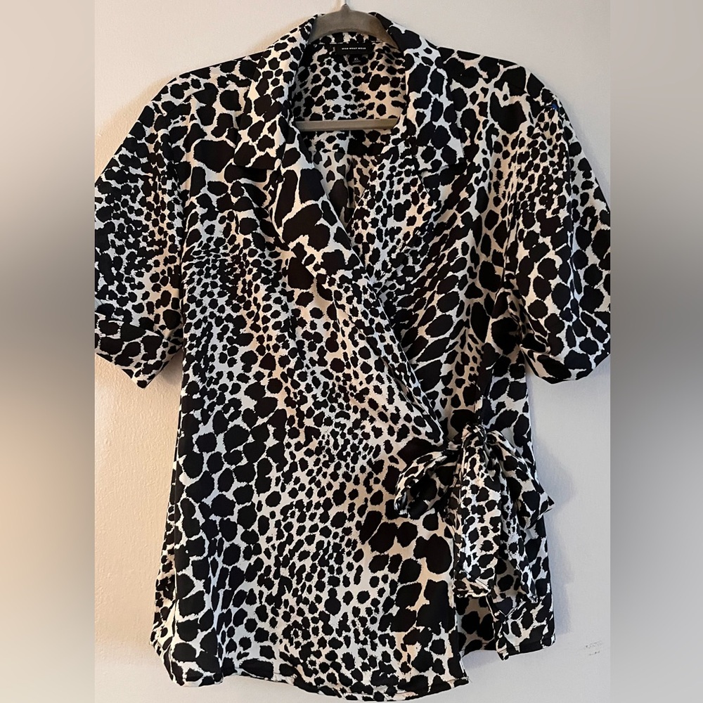 Who What Wear Black and White Animal Print Blouse